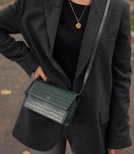 Load image into Gallery viewer, Julia Acrylic Chain Crossbody Bag - Nutella Croc