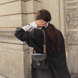 The Envelope Chain Crossbody - Black