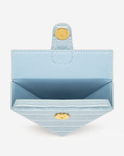 Load image into Gallery viewer, Triangle Mini Box - Ice Croc
